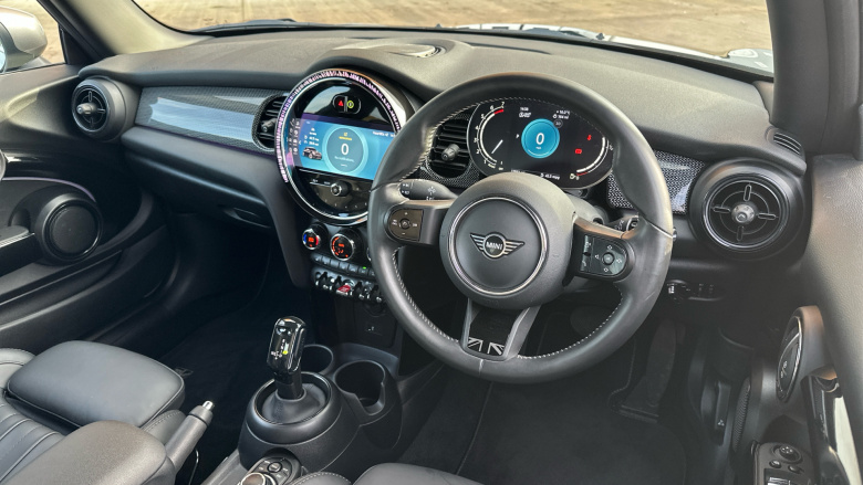 MINI Hatchback 1.5 Cooper Exclusive Premium 3dr Auto Petrol Hatchback